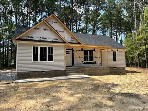 23640 Old Cox Rd, North Dinwiddie, VA 23803