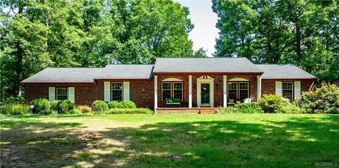 7274 Ivanhoe Dr, Mechanicsville, VA 23116