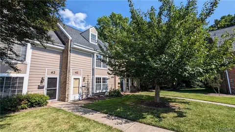 42 Skipwith Green Cir, Henrico, VA 23294
