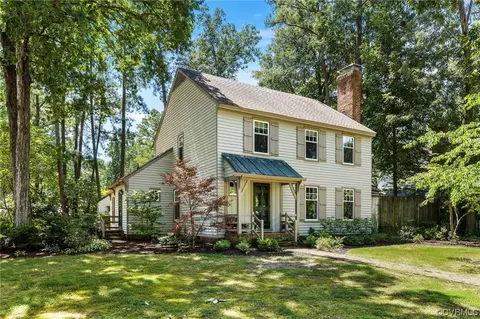 1909 Early Settlers Rd, North Chesterfield, VA 23235