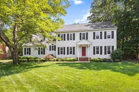 12707 Nightingale Dr, Chester, VA 23836
