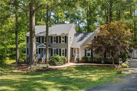 8260 Spicewood Cir, Mechanicsville, VA 23111