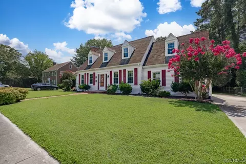 613 Peachtree St, Emporia, VA 23847