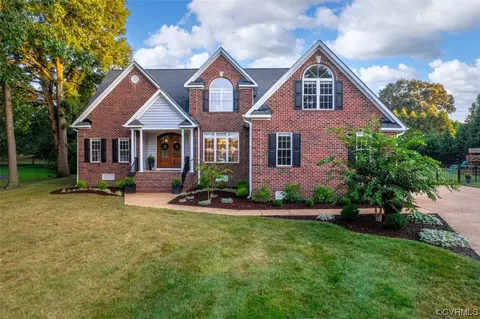 12714 Bay Hill Dr, Chester, VA 23836