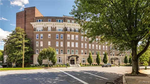 413 Stuart Cir #U3-A, Richmond, VA 23220