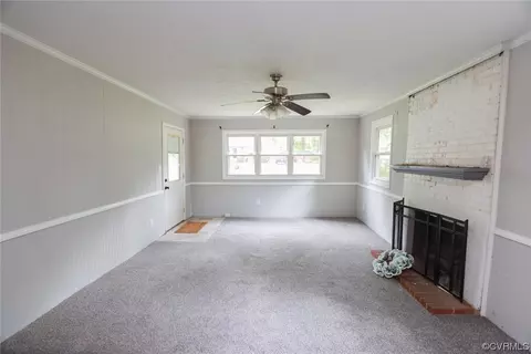 6614 Washington Rd, Quinton, VA 23141