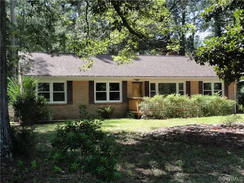 524 W Main St, Waverly, VA 23890