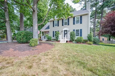 5208 Linsey Lakes Dr, Glen Allen, VA 23060