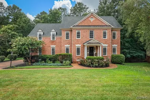 15672 Fox Cove Cir, Moseley, VA 23120