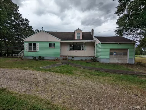 9197 Sussex Dr, Stony Creek, VA 23882