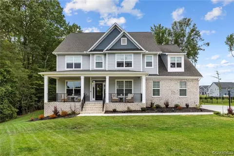 11649 Riverboat Dr, Chester, VA 23836