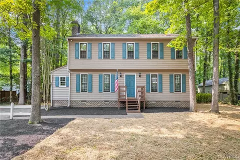 3010 Fox Chase Dr, Midlothian, VA 23112