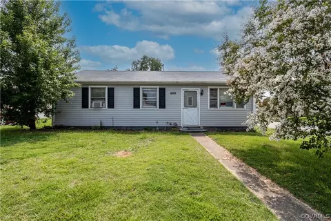 600 Stonewall Ave, Hopewell, VA 23860