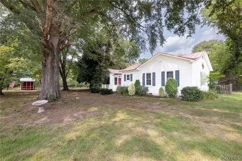 14443 Woodslane Rd, Woodford, VA 22580