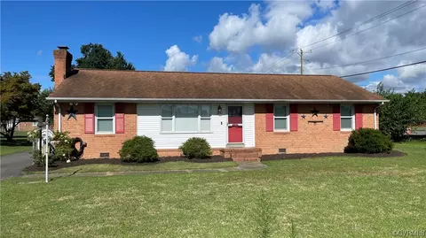 7957 Kenmore Dr, Mechanicsville, VA 23111