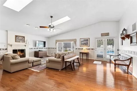 9127 Mapleview Ave, Henrico, VA 23294