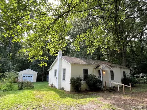 16442 Bullfield Rd, Doswell, VA 23047