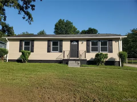 27 St John Ct, Petersburg, VA 23803