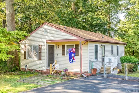 7263 Edgeworth Rd, Mechanicsville, VA 23111