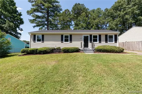 2010 Saint Thomas Rd, Hopewell, VA 23860
