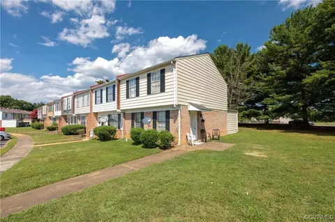 1941 Repp Cir, Henrico, VA 23075