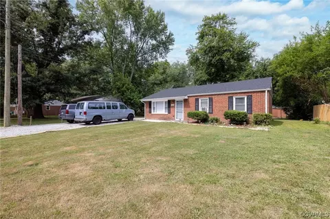2730 Bertram Rd, Richmond, VA 23224 photo 2