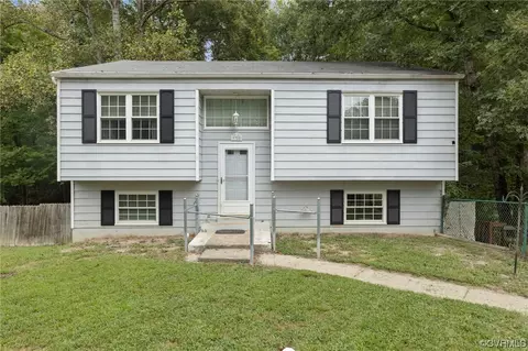 9355 Lost Forest Dr, North Chesterfield, VA 23237