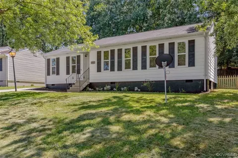 9042 Lost Forest Dr, North Chesterfield, VA 23237