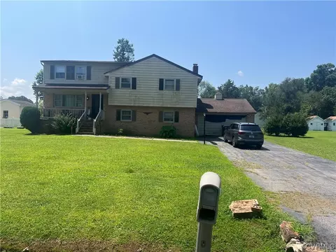 2601 Silbury Rd, Petersburg, VA 23805
