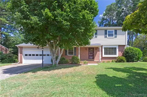 1302 Wellington Rd, Colonial Heights, VA 23834