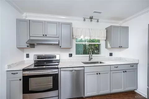 10919 Speeks Ct, Midlothian, VA 23112 photo 10