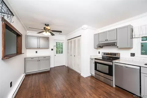 10919 Speeks Ct, Midlothian, VA 23112 photo 8