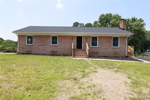 208 Sumwalt St, Sandston, VA 23150
