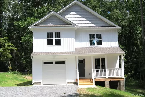 12657 Petersburg St, Chester, VA 23831