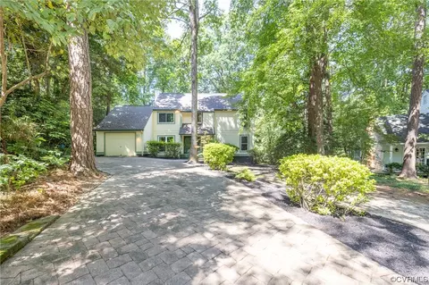 13704 Nuttree Woods Ct, Midlothian, VA 23112