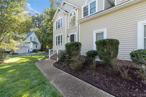 5500 Foxvale Ct, Midlothian, VA 23112 photo 4