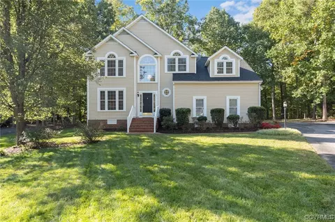 5500 Foxvale Ct, Midlothian, VA 23112 photo 2
