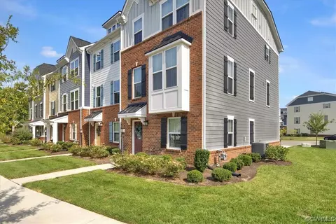 416 Crofton Village Ter, Midlothian, VA 23114