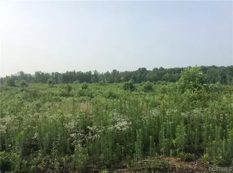3 Broad Street Rd, Gum Spring, VA 23065