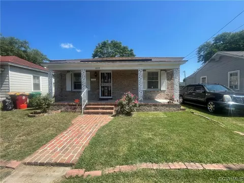 1223 Paul St, Petersburg, VA 23803