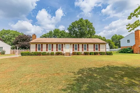 7006 Sunnyhill Dr, Mechanicsville, VA 23111