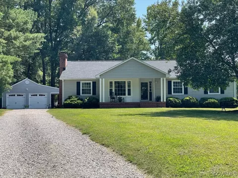 12904 Norlanya Dr, Chester, VA 23836
