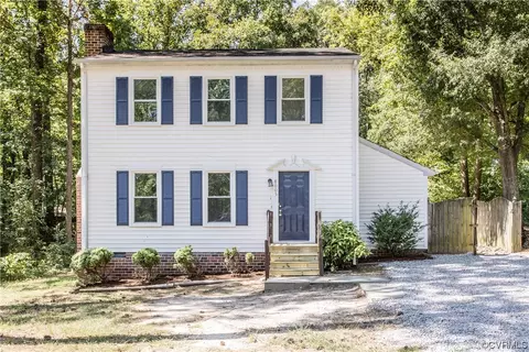 8005 Sussex Ct, Chesterfield, VA 23832
