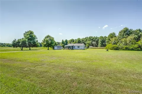 12240 Willow Oaks Ln, Wilsons, VA 23894