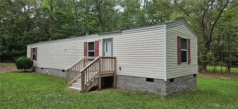 4615 Howerton Rd, Dunnsville, VA 22454