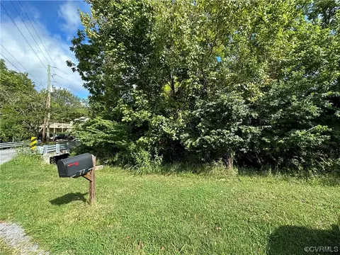 0 College Dr, Daleville, VA 24060