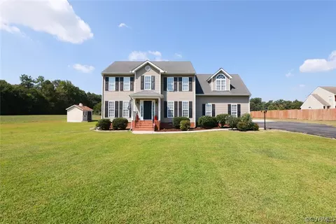 68 Drybridge Ct, Sandston, VA 23150