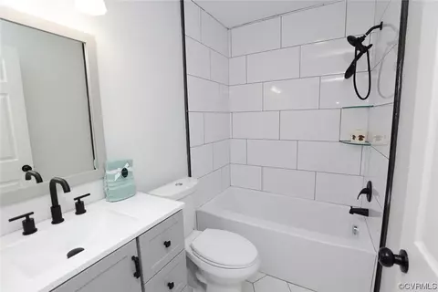 6830 Strathmore Rd, Richmond, VA 23237 photo 8