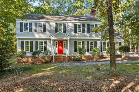 2200 Kings Lynn Rd, Midlothian, VA 23113