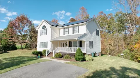 192 Smith Dr, Farmville, VA 23901